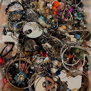 5+ Lbs Single Earrings For Jewelry Making Crafting Or Repurposing - Vintage